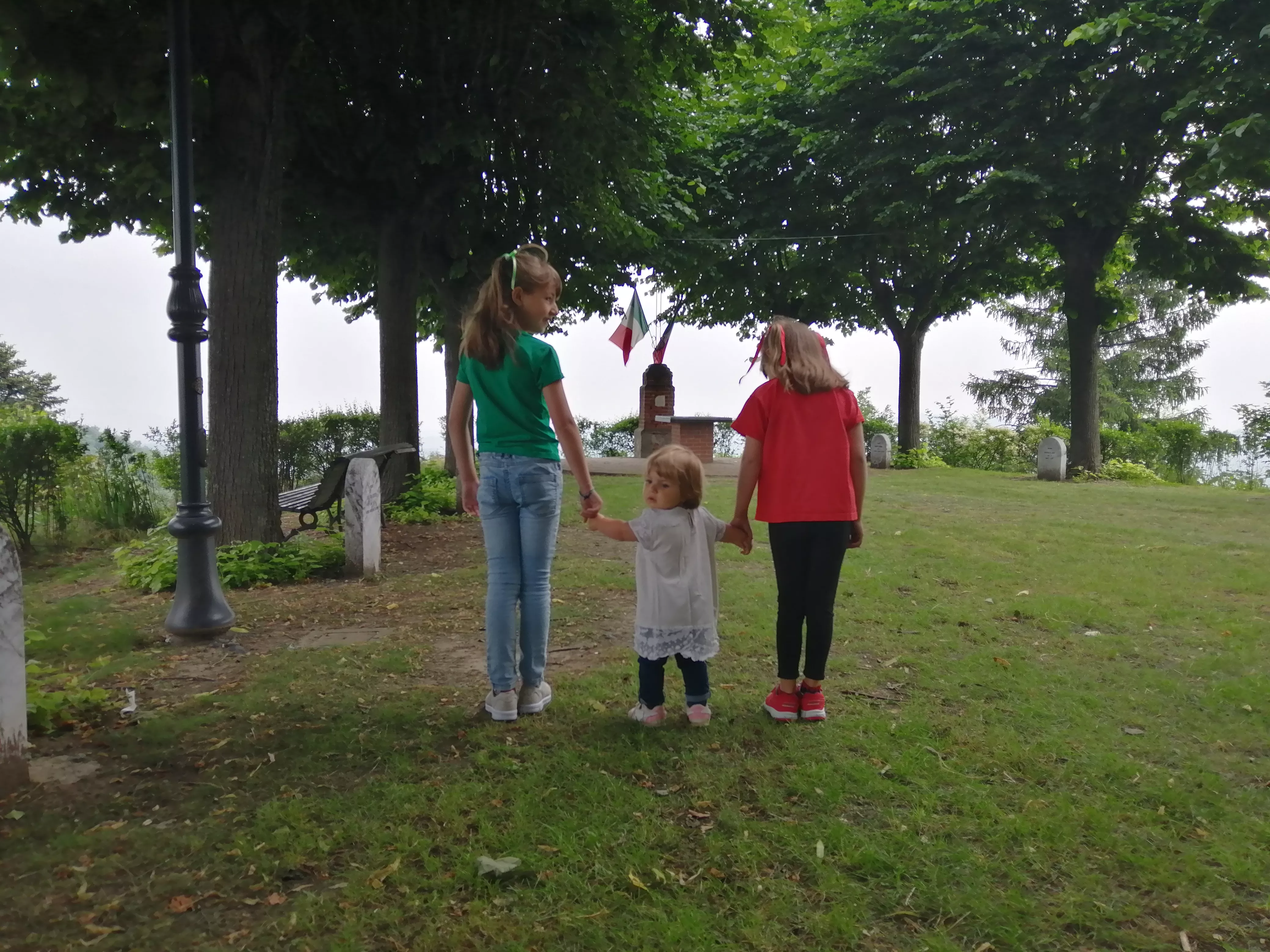 Un'immagine generica segnaposto con angoli arrotondati in una figura.